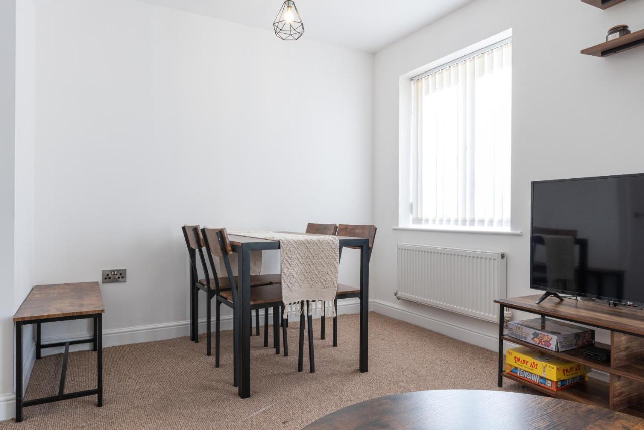 Parking - Spacious - Smart Tv - Self Checkin - Garden - King Derby Exterior foto
